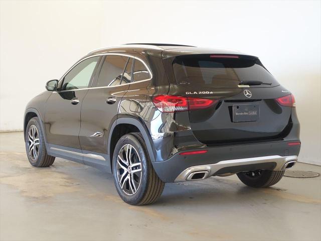 GLA200 d 4MATIC レザーエクスクルーシブパッケージ