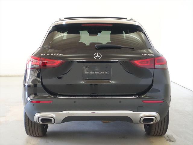 GLA200 d 4MATIC レザーエクスクルーシブパッケージ・アドバンスドパッケージ・ナビゲーションパッケージ