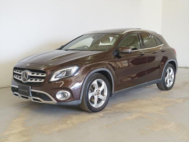 GLA220 4MATIC レーダーセーフティパッケージ・プレミアムパッケージ