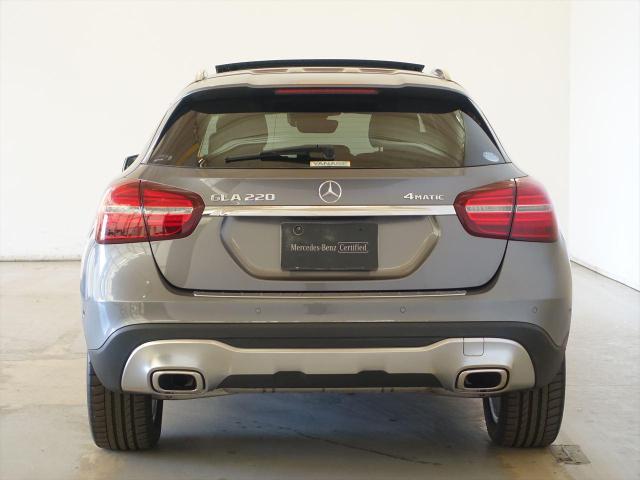 GLA220 4MATIC レーダーセーフティパッケージ・プレミアムパッケージ