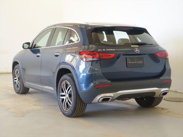 GLA200 d 4MATIC レザーエクスクルーシブパッケージ