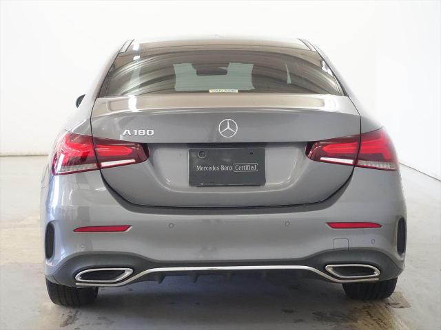 A180 セダン AMGラインパッケージ・ナビゲーションパッケージ