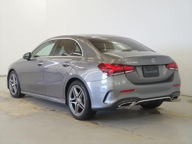 A180 セダン AMGラインパッケージ・ナビゲーションパッケージ