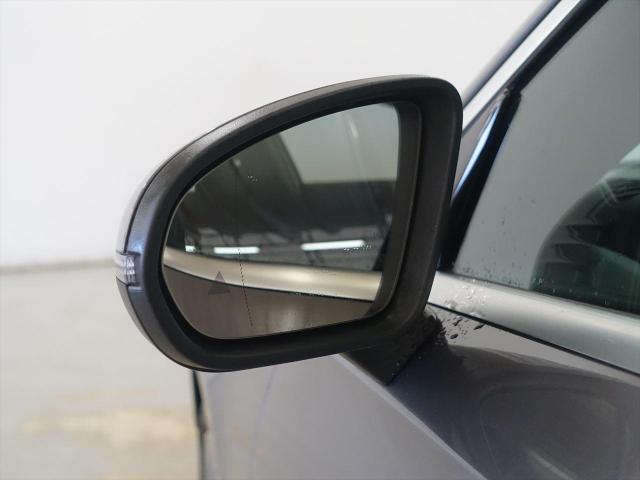 A180 セダン AMGラインパッケージ・ナビゲーションパッケージ