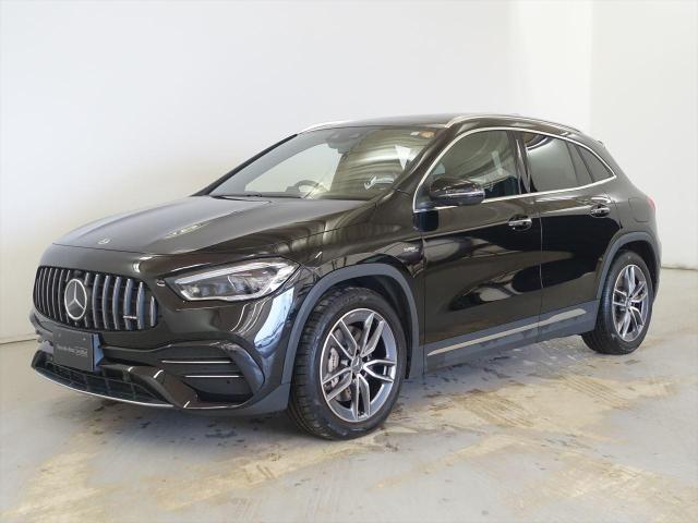 メルセデス‐AMG GLA35 4MATIC AMGパフォーマンスパッケージ・AMGアドバンスドパッケージ・ナビゲーションパッケージ