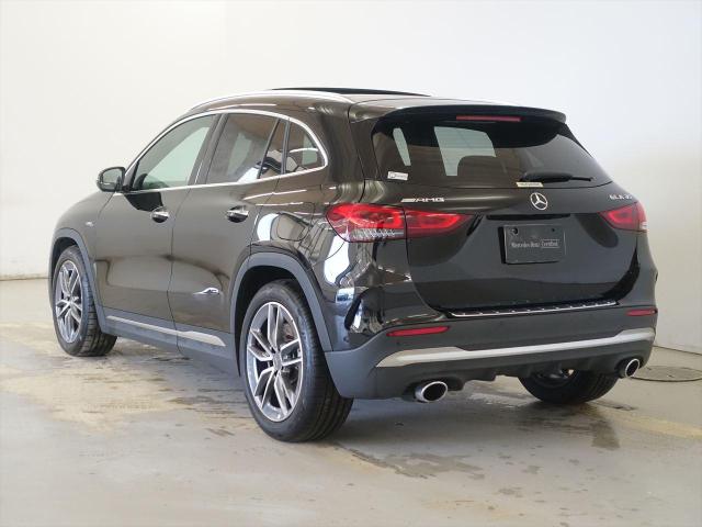 メルセデス‐AMG GLA35 4MATIC AMGパフォーマンスパッケージ・AMGアドバンスドパッケージ・ナビゲーションパッケージ