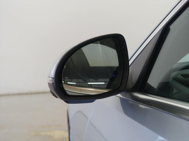 C220 d アバンギャルド AMGラインパッケージ・レザーエクスクルーシブパッケージ・ベーシックパッケージ