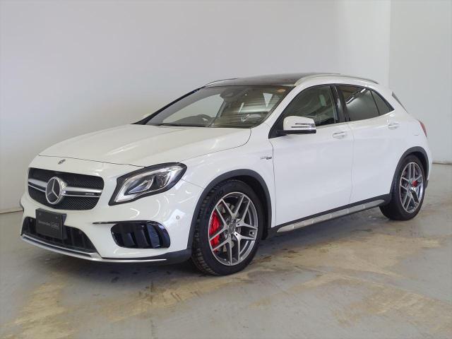 メルセデス‐AMG GLA45 4MATIC AMGアドバンスドパッケージ