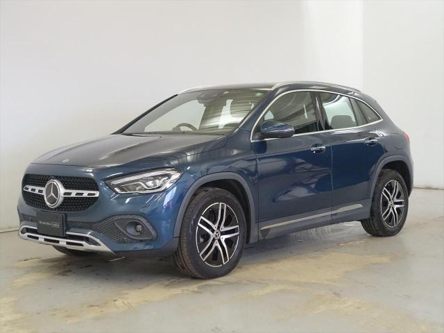 GLA200 d 4MATIC レザーエクスクルーシブパッケージ