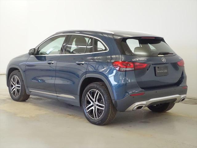 GLA200 d 4MATIC レザーエクスクルーシブパッケージ