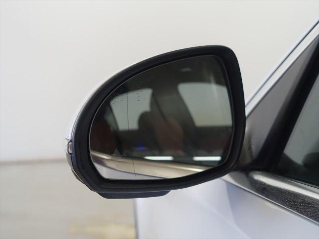 C200 アバンギャルド AMGラインパッケージ・レザーエクスクルーシブパッケージ・ベーシックパッケージ