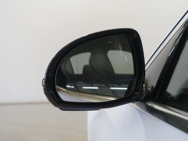 E350 e スポーツ エディションスター レザーエクスクルーシブパッケージ・アドバンスドパッケージ・デジタルインテリアパッケージ・ドライバーズパッケージ