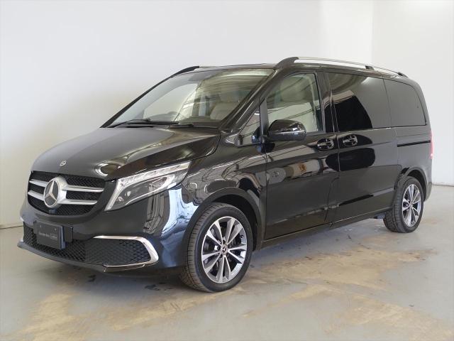 V220 d アバンギャルド