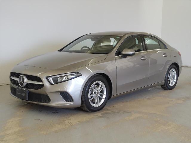 A180 セダン レーダーセーフティパッケージ・ナビゲーションパッケージ