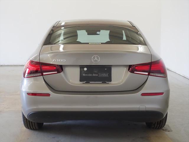 A180 セダン レーダーセーフティパッケージ・ナビゲーションパッケージ