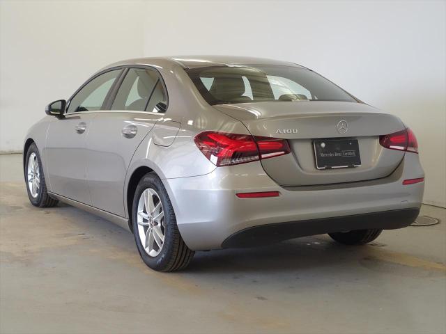 A180 セダン レーダーセーフティパッケージ・ナビゲーションパッケージ