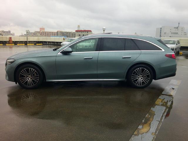 E300 ステーションワゴン エクスクルーシブ レザーエクスクルーシブパッケージ・デジタルインテリアパッケージ