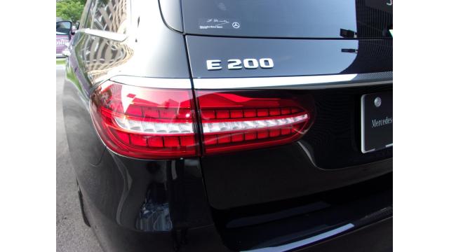 E200 ステーションワゴン スポーツ AMGラインインテリアパッケージ エクスクルーシブパッケージ
