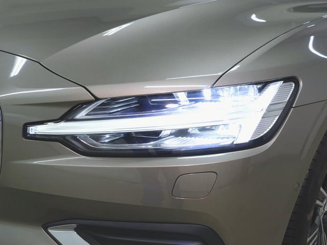 V60 T5 インスクリプション