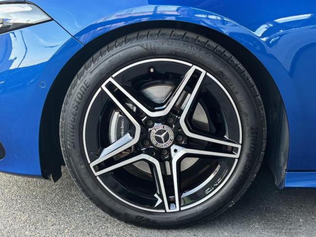 A180 セダン AMGラインパッケージ AMGレザーエクスクルーシブパッケージ ナビゲーションパッケージ
