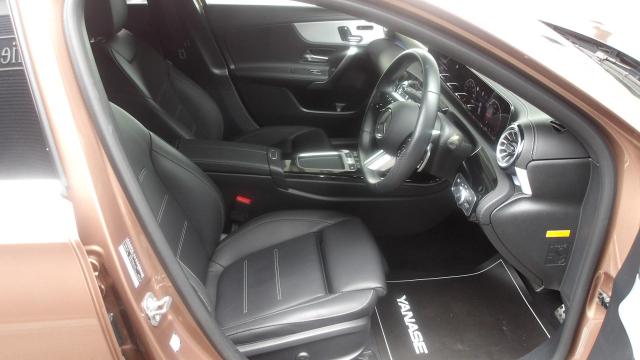 A200 d セダン AMGラインパッケージ AMGレザーエクスクルーシブパッケージ