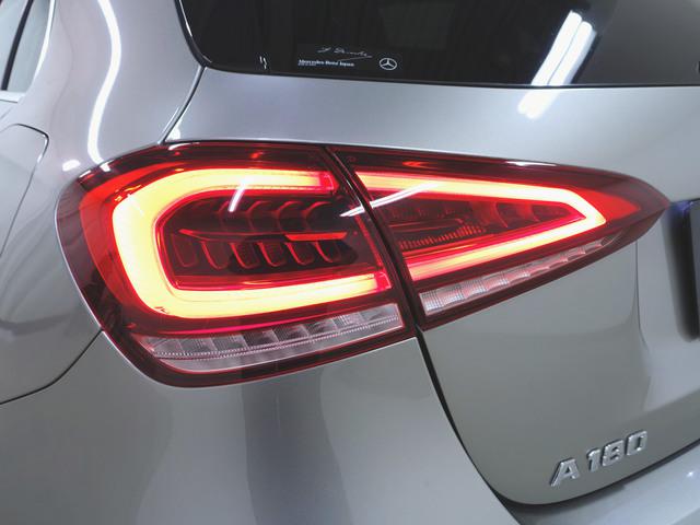A180 スタイル AMGライン レザーエクスクルーシブパッケージ ナビゲーションパッケージ