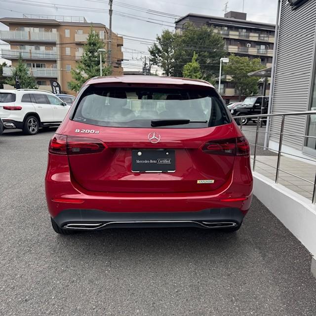 B200 d