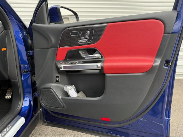 GLB180 AMGラインパッケージ AMGレザーエクスクルーシブパッケージ アドバンスドパッケージ