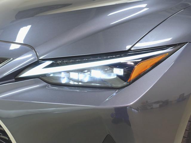 IS300h バージョンL