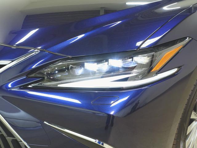 ES300h バージョンL