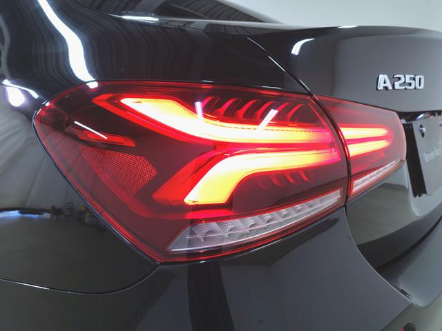 A250 4マチック セダン レザーエクスクルーシブパッケージ アドバンスドパッケージ レーダーセーフティーパッケージ ナビゲーションパッケージ