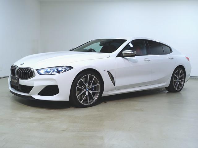 M850i xDrive グランクーペ