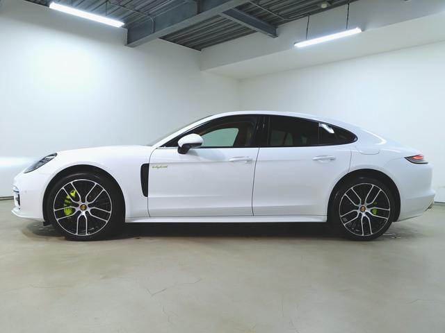 パナメーラ 4 E-ハイブリッド