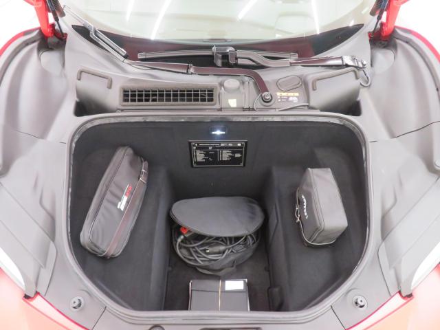 フェラーリ 296 GTB ベースグレード