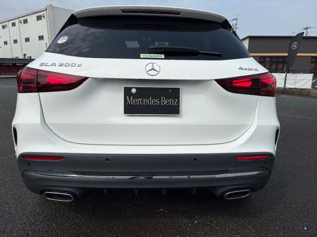 GLA200 d 4マチック AMGラインパッケージ