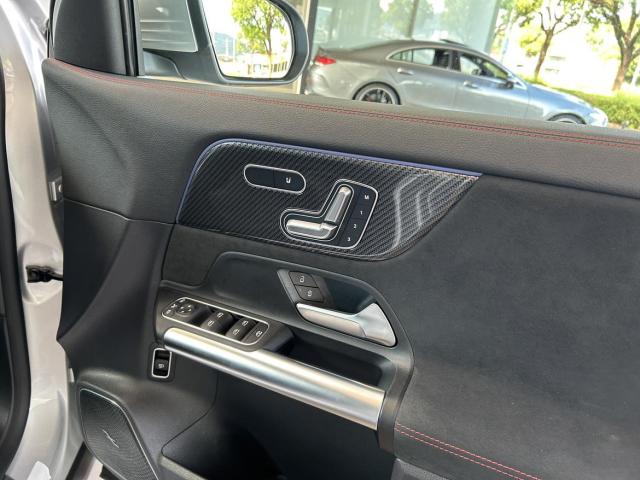 GLA200 d 4マチック AMGラインパッケージ アドバンスドパッケージ