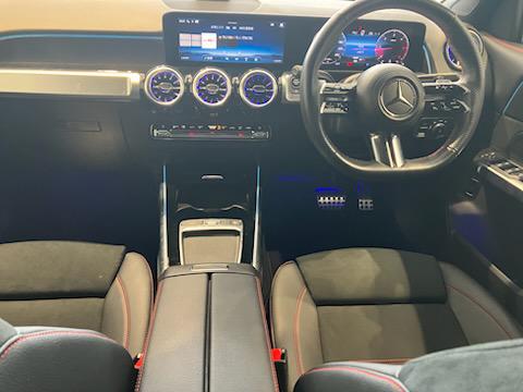 GLB200 d 4マチック AMGラインパッケージ