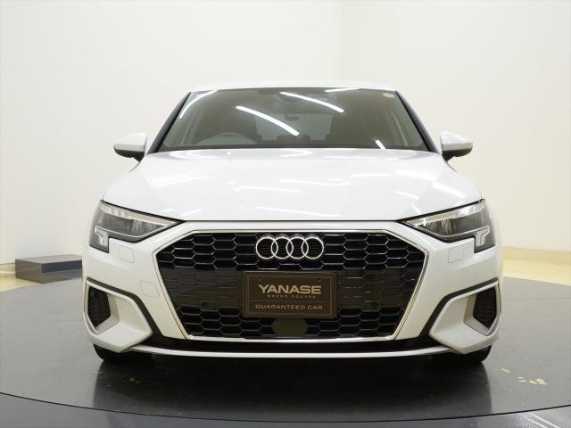 アウディ A3スポーツバック 30 TFSI アドバンスド コンビニエンス&amp;アシスタンスパッケージ ナビゲーションパッケージ ラグジュアリーパッケージ テクノロジーパッケージ