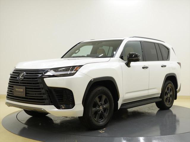 レクサス LX600 オフロード 7人乗り