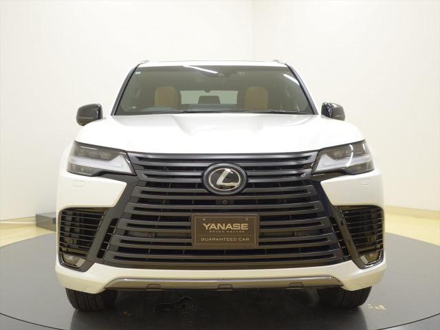 レクサス LX600 オフロード 7人乗り