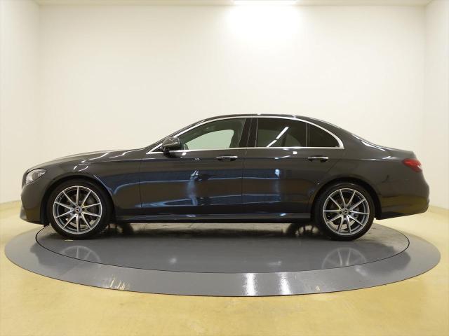 E300 スポーツ エクスクルーシブパッケージ