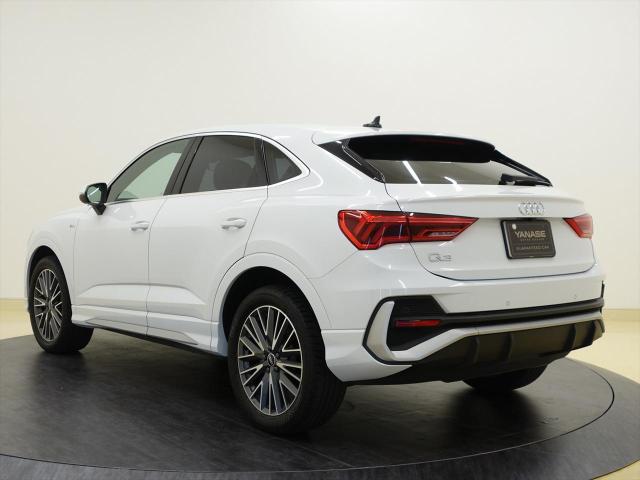 アウディ Q3スポーツバック 35 TFSI Sライン ベーシックパッケージ アシスタンスパッケージ プラスパッケージ