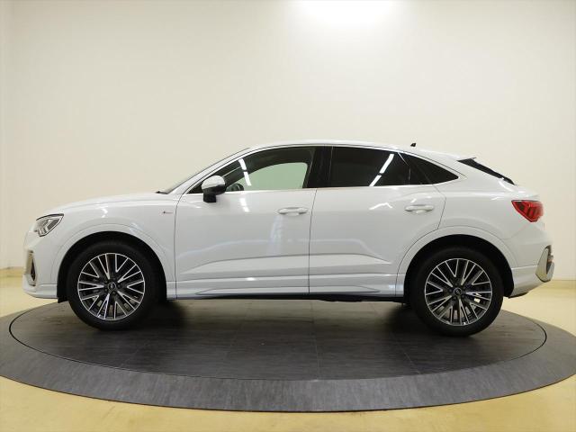 アウディ Q3スポーツバック 35 TFSI Sライン ベーシックパッケージ アシスタンスパッケージ プラスパッケージ