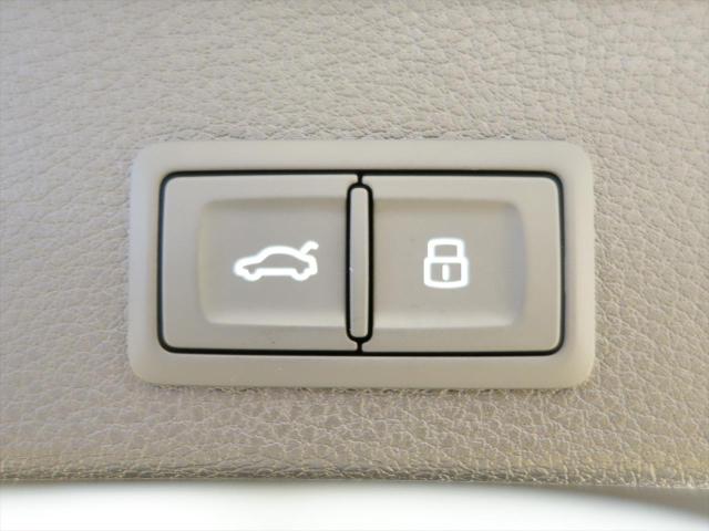 アウディ Q3スポーツバック 35 TFSI Sライン ベーシックパッケージ アシスタンスパッケージ プラスパッケージ