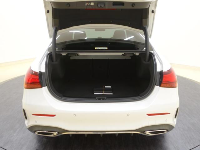 A200 d セダン AMGラインパッケージ