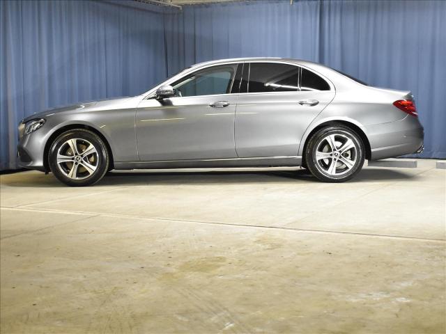 E200 4マチック アバンギャルド エクスクルーシブパッケージ