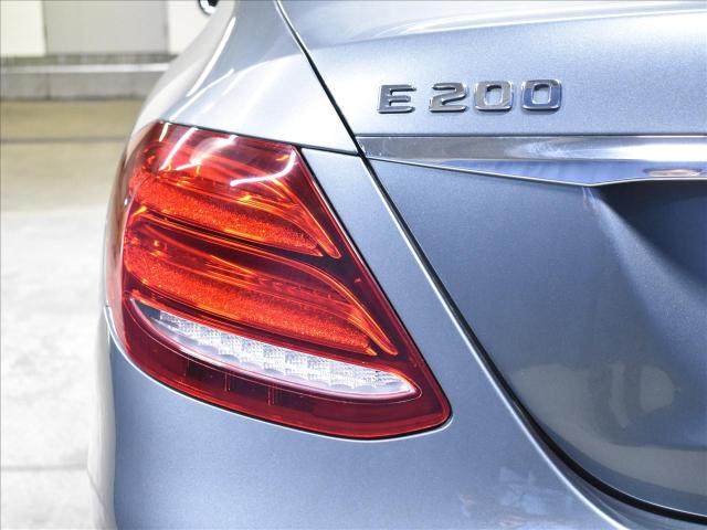 E200 4マチック アバンギャルド エクスクルーシブパッケージ