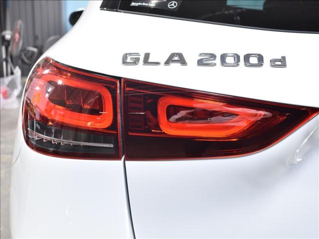 GLA200 d 4マチック AMGライン・AMGレザーエクスクルーシブパッケージ・ナビゲーションパッケージ・アドバンスドパッケージ