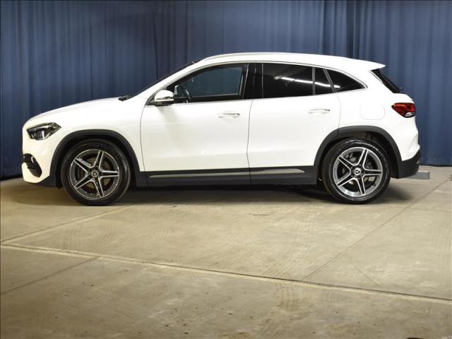 GLA200 d 4マチック AMGライン・AMGレザーエクスクルーシブパッケージ・ナビゲーションパッケージ・アドバンスドパッケージ