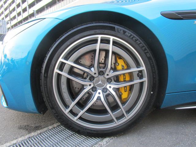 メルセデスーAMG SL43